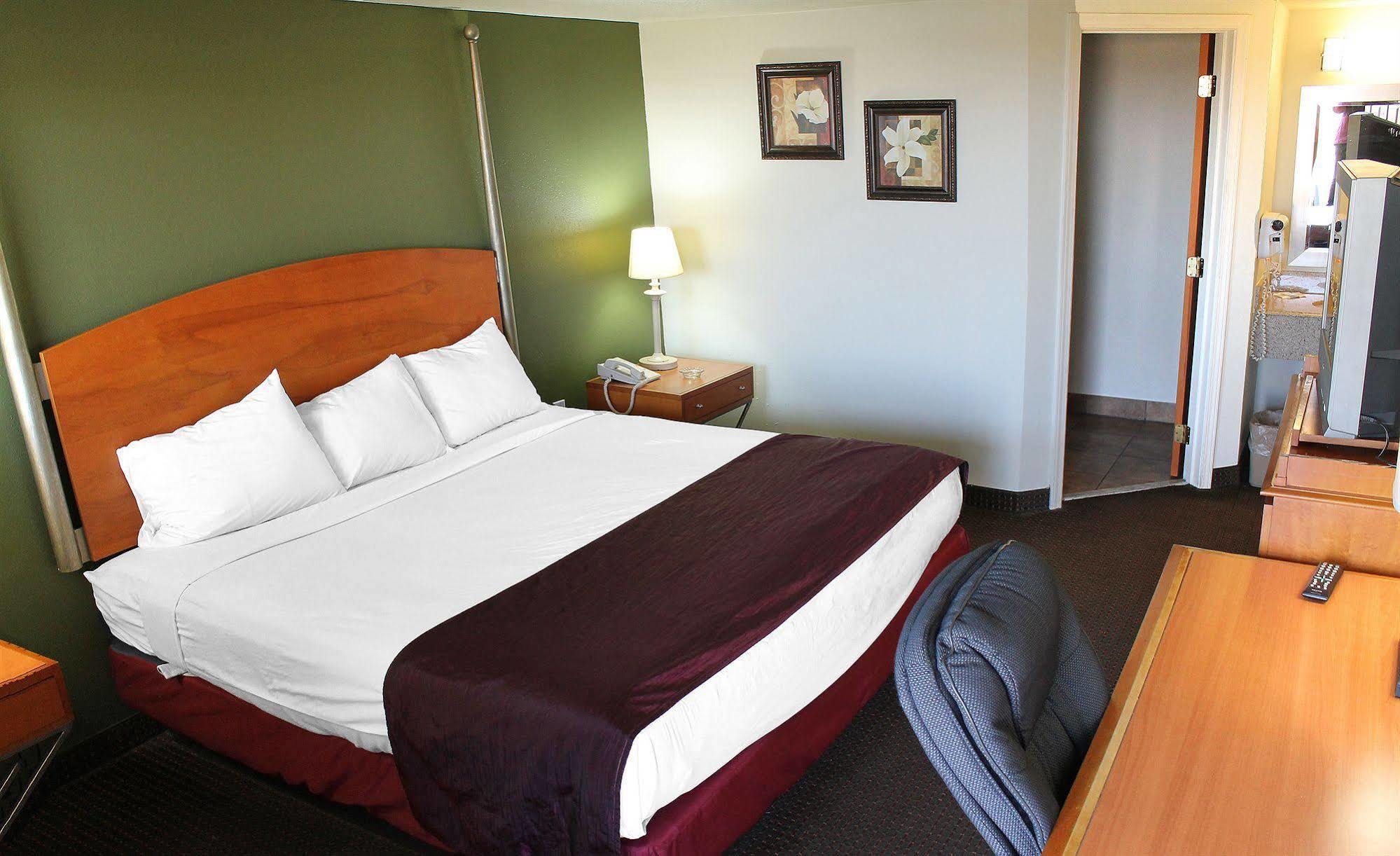 Charleston Eagle Inn Zewnętrze zdjęcie